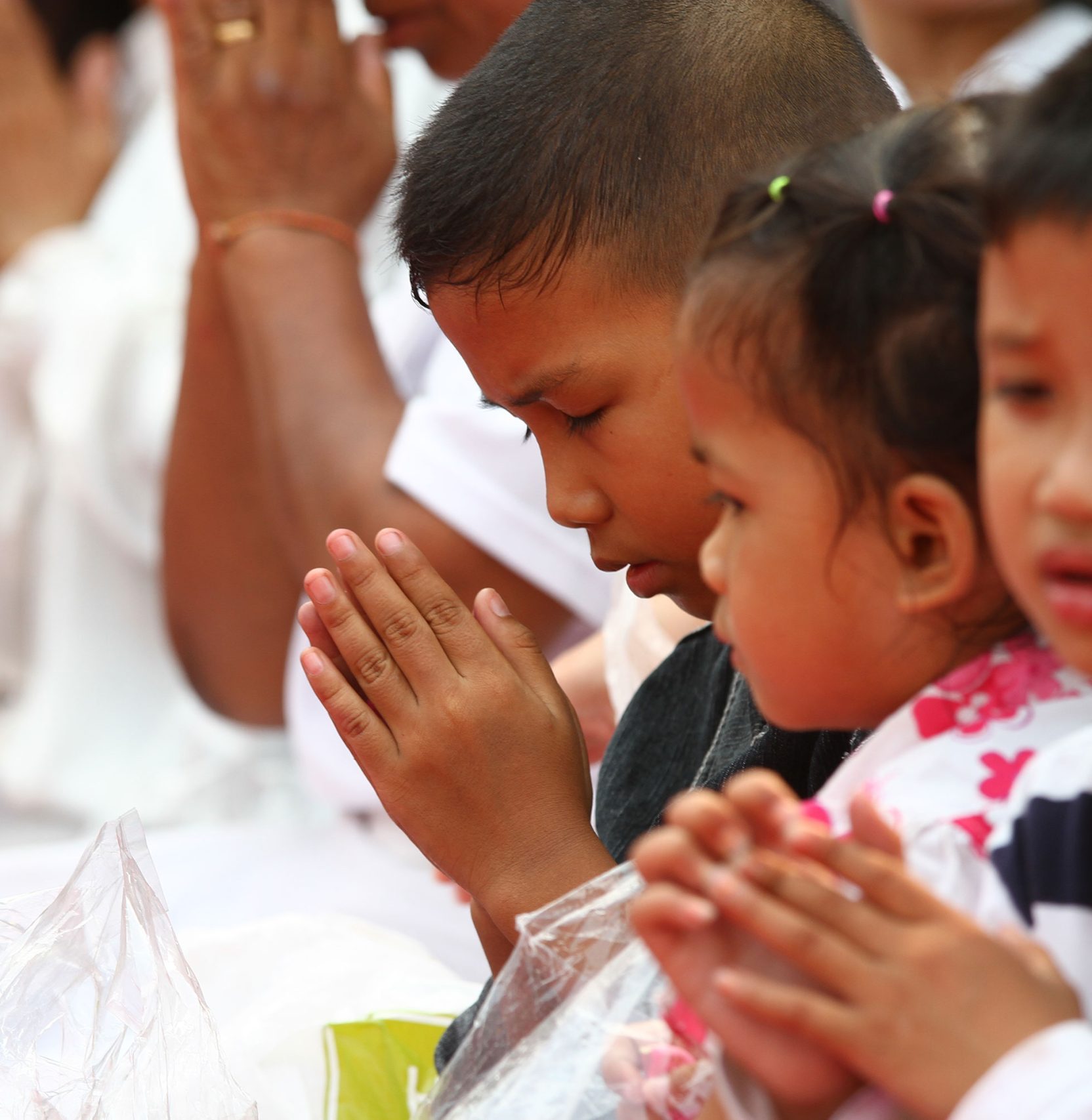 pray-455856_web